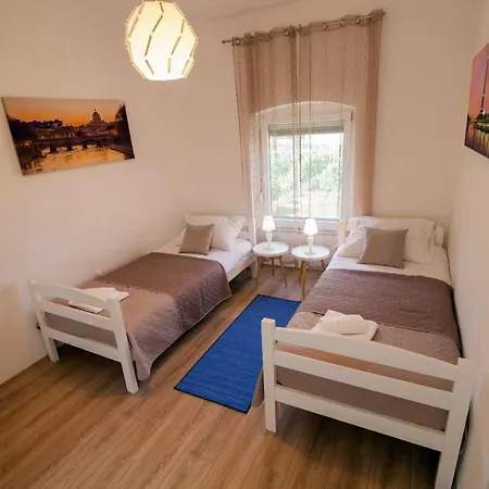 House Stefi Pula